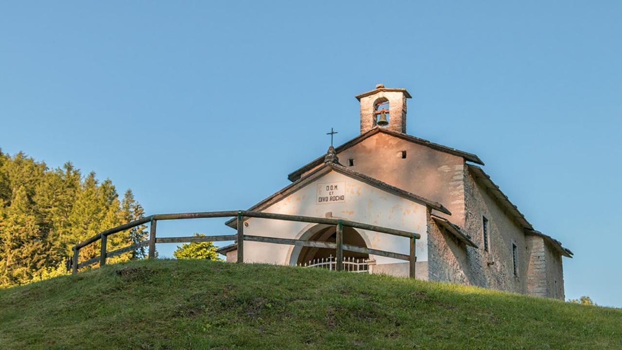 Locanda Alpina A 1250 Mt Ala Exterior photo